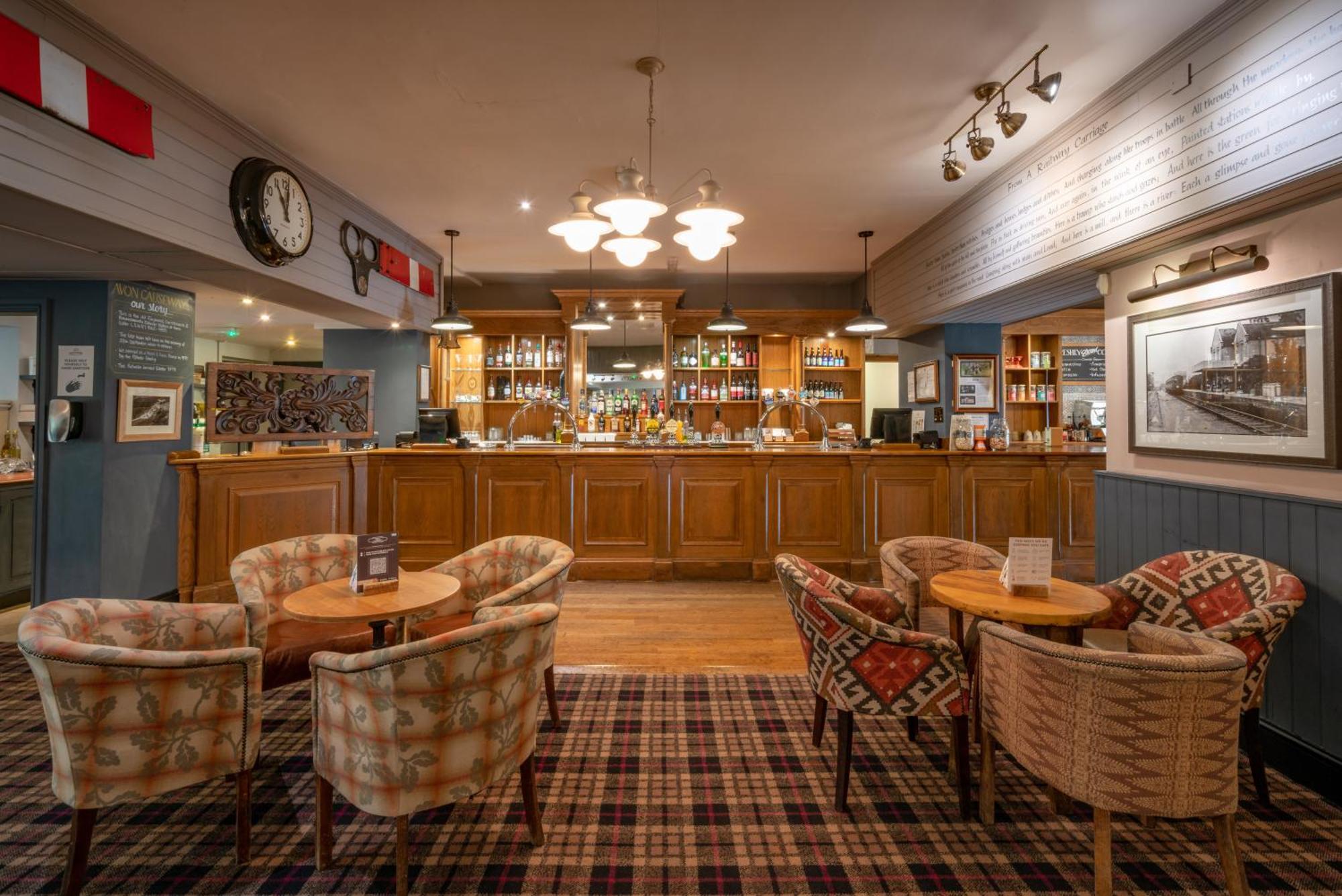 Avon Causeway Hotel 4*