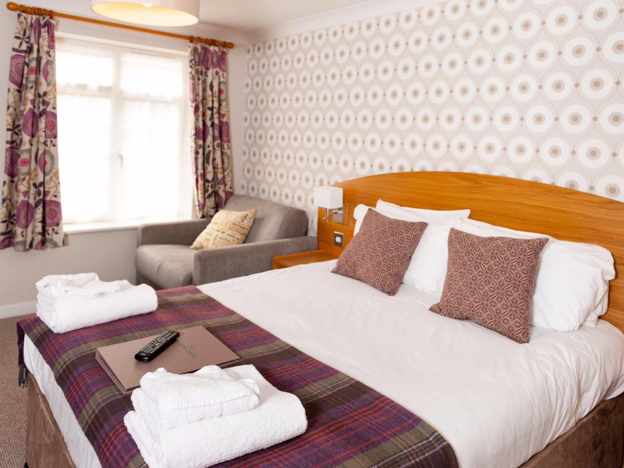 Avon Causeway Hotel 4*